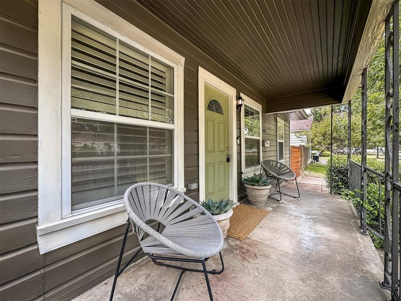1407 Rio Hondo Drive, Dallas TX 75218 - Photo 3
