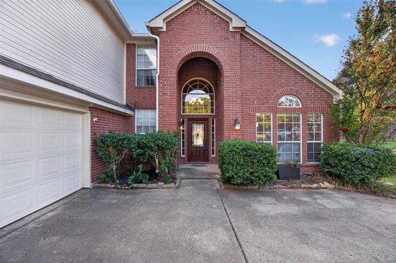 1911 Enchanted Lane, Mansfield TX 76063 - Photo 4
