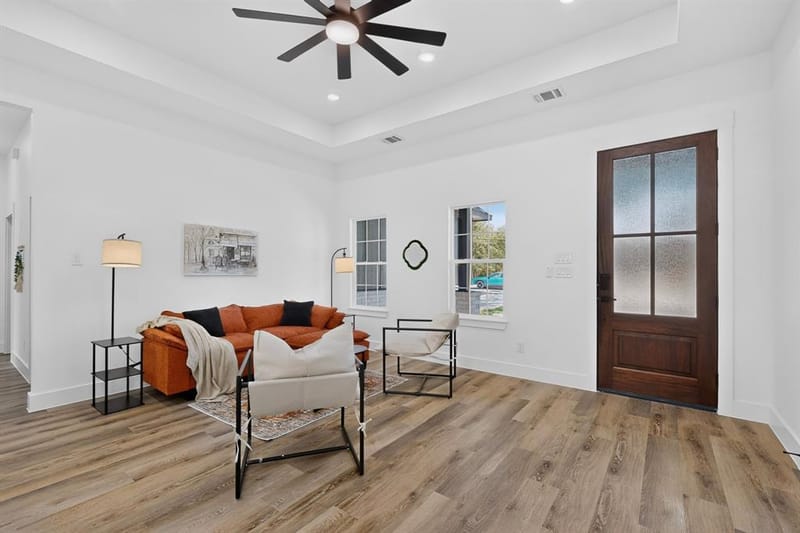 707 W Turner Street, Wolfe City TX 75496 - Photo 8