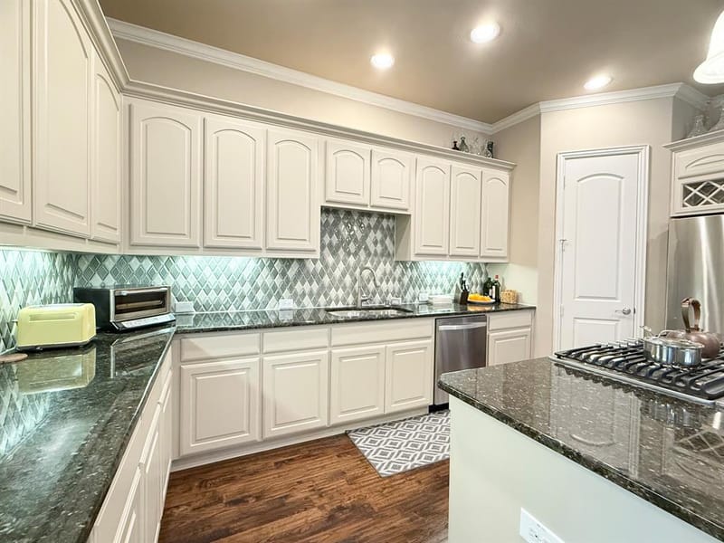 2313 Chadwick Lane, Garland TX 75044 - Photo 14