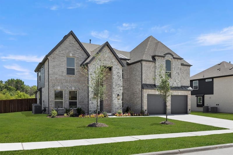 933 Gold Finch Lane, Forney TX 75126 - Photo 2
