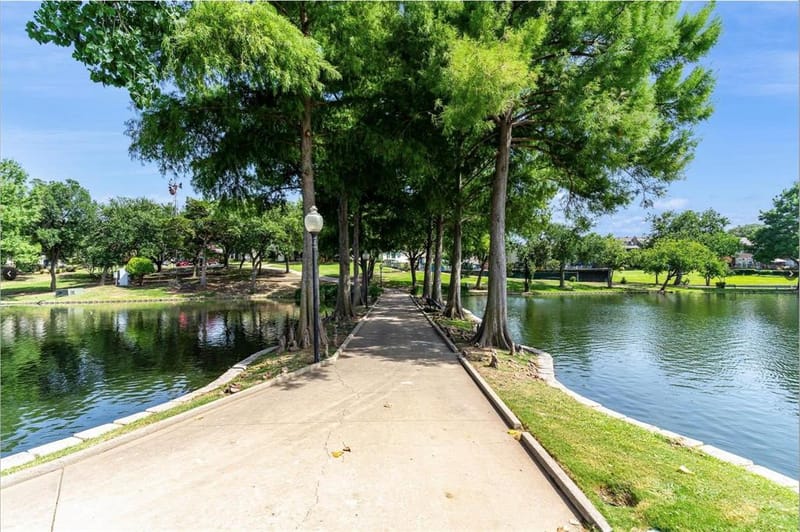 9 Country Lake Drive, Carrollton TX 75006 - Photo 7