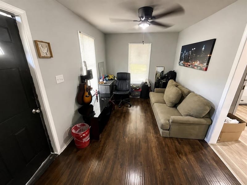 2000 Parrish Street, Bellmead TX 76705 - Photo 7
