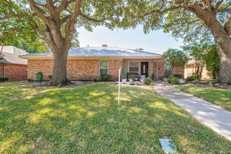 2006 E Branch Hollow Drive, Carrollton TX 75007
