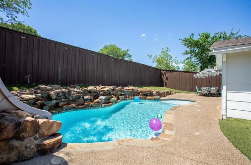 641 Furlong Drive, Dallas TX 75211 - Photo 3