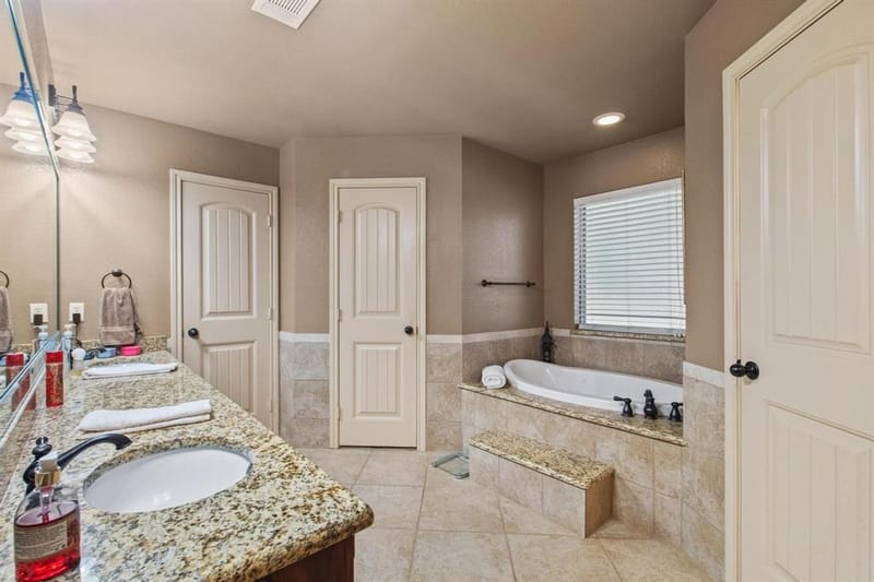112 Knight Court, Springtown TX 76082 - Photo 16