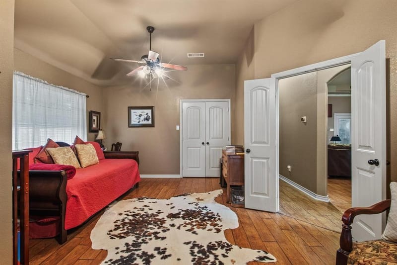 112 Knight Court, Springtown TX 76082 - Photo 22