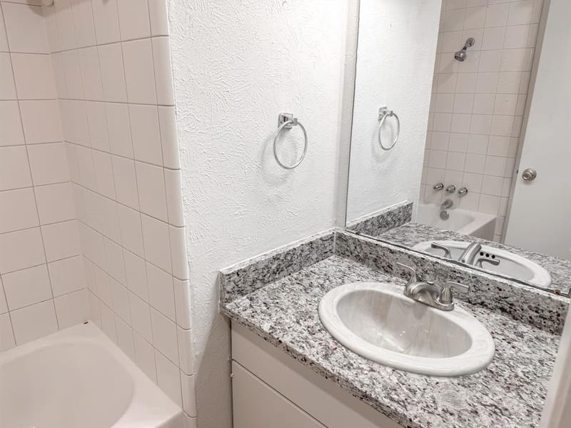 5138 Amesbury Drive # 110, Dallas TX 75206 - Photo 28