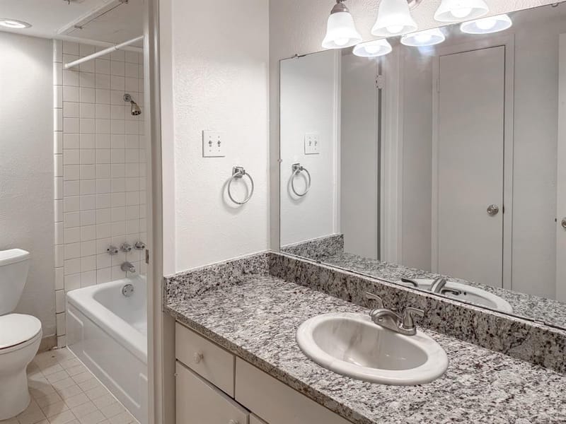 5138 Amesbury Drive # 110, Dallas TX 75206 - Photo 18