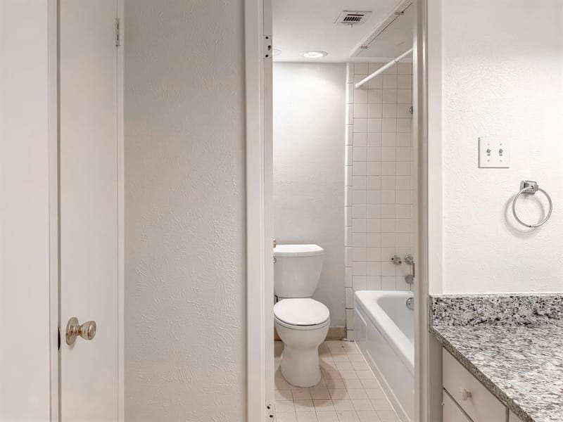 5138 Amesbury Drive # 110, Dallas TX 75206 - Photo 19