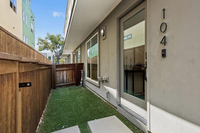 1901 N Carroll Avenue # 104, Dallas TX 75204 - Photo 32