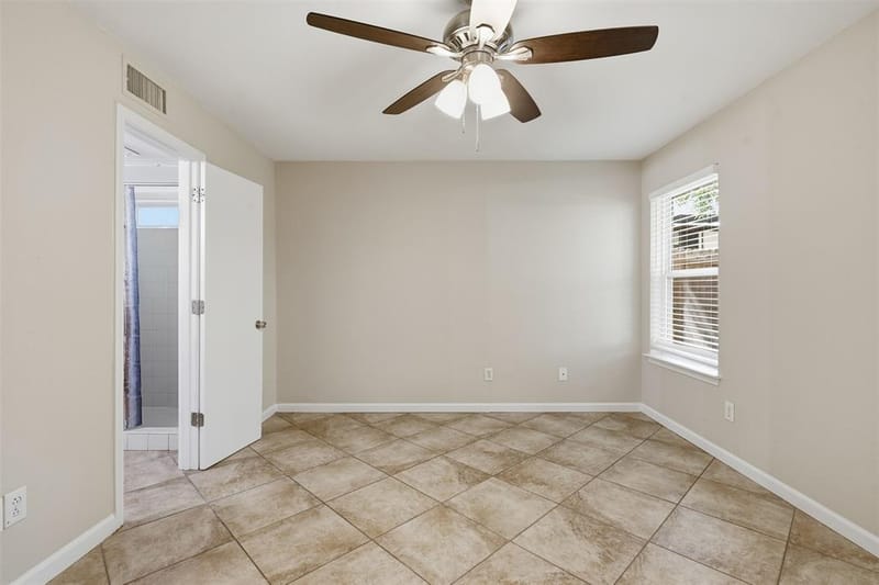 2606 Worth Forest Court, Arlington TX 76016 - Photo 20