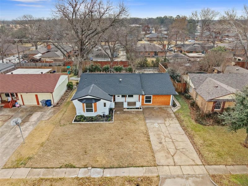11046 Delford Circle, Dallas TX 75228 - Photo 7