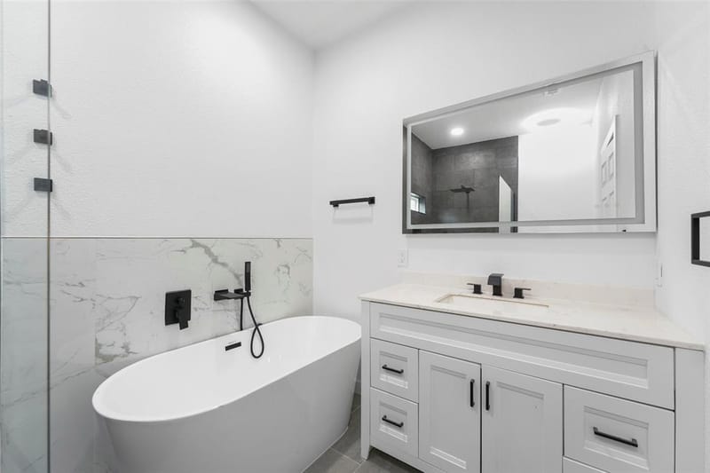 11046 Delford Circle, Dallas TX 75228 - Photo 20