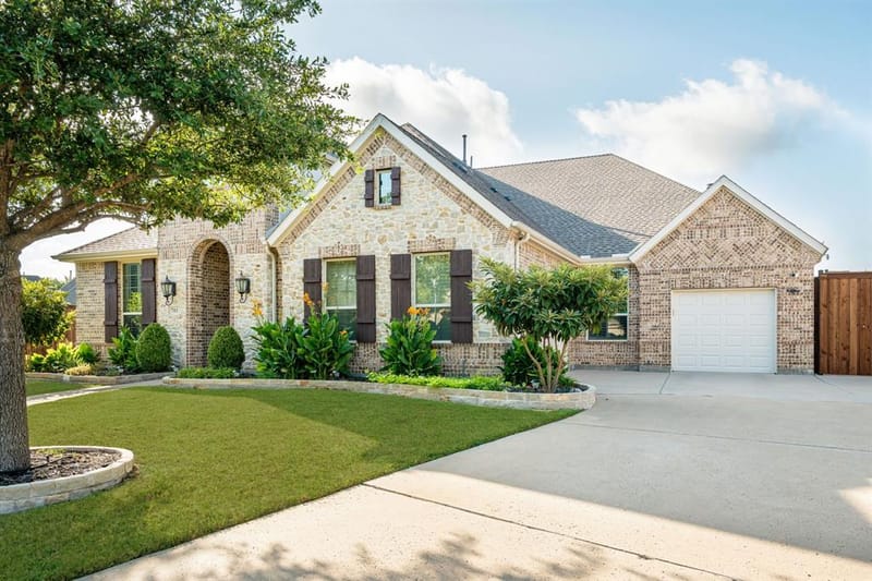 701 Lina Court, Murphy TX 75094