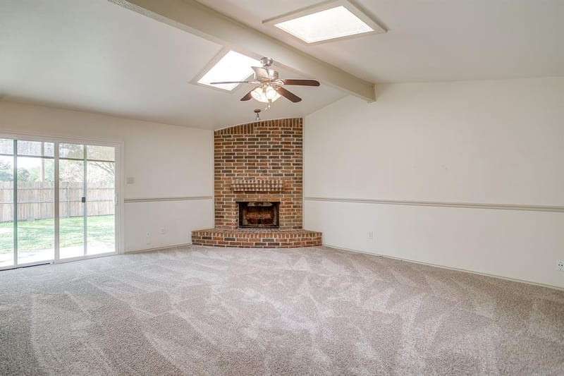 2610 N Casa Blanca Court, Arlington TX 76015 - Photo 6