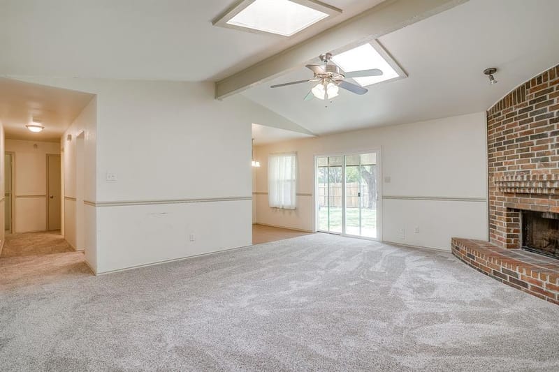 2610 N Casa Blanca Court, Arlington TX 76015 - Photo 7
