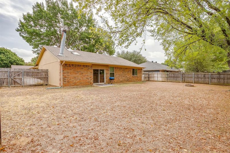 2610 N Casa Blanca Court, Arlington TX 76015 - Photo 30