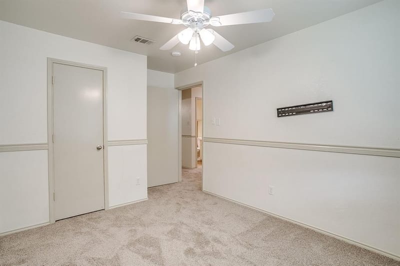 2610 N Casa Blanca Court, Arlington TX 76015 - Photo 25