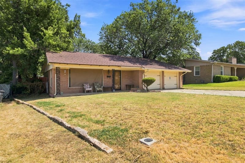 1817 Ellington Drive, Fort Worth TX 76112 - Photo 2