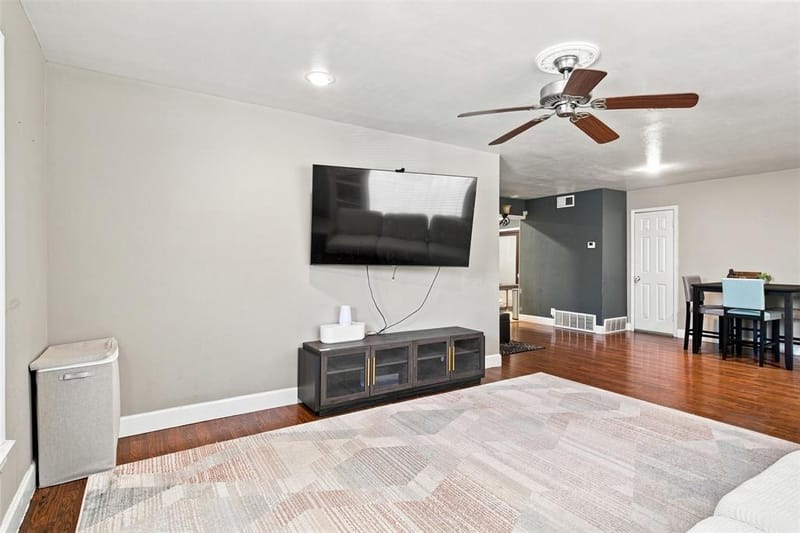 1817 Ellington Drive, Fort Worth TX 76112 - Photo 8