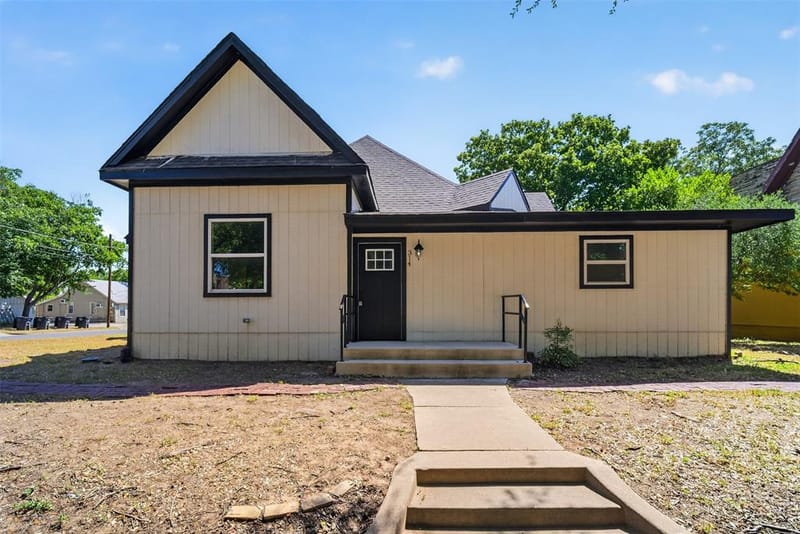 314 N Anglin Street, Cleburne TX 76031