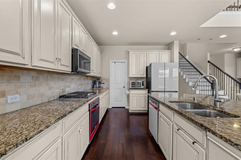 3305 Knoll Pines Road, Denton TX 76208 - Photo 11