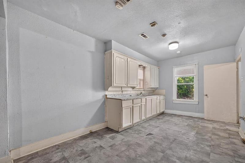 2813 E Rosedale Street, Fort Worth TX 76105 - Photo 18