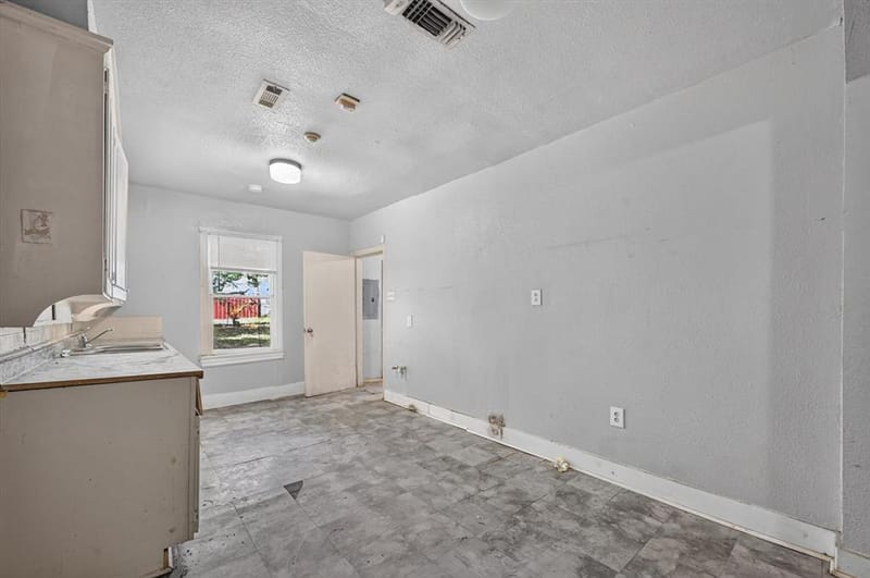 2813 E Rosedale Street, Fort Worth TX 76105 - Photo 19