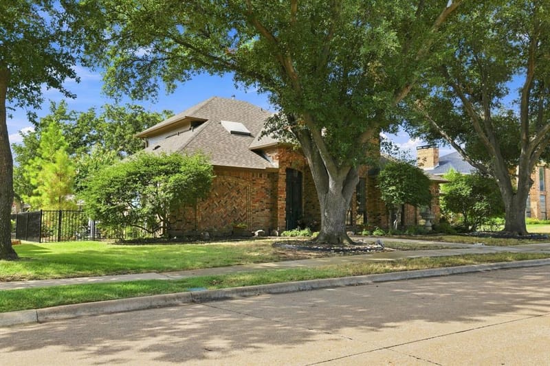 1762 Timber Ridge Circle, Corinth TX 76210 - Photo 2