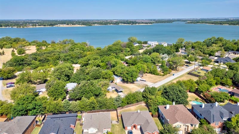 111 Faye Circle, Little Elm TX 75068 - Photo 12