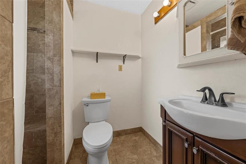 271 County Road 3580, China Spring TX 76633 - Photo 20