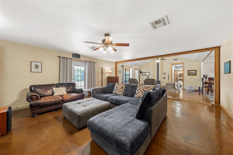 271 County Road 3580, China Spring TX 76633 - Photo 10