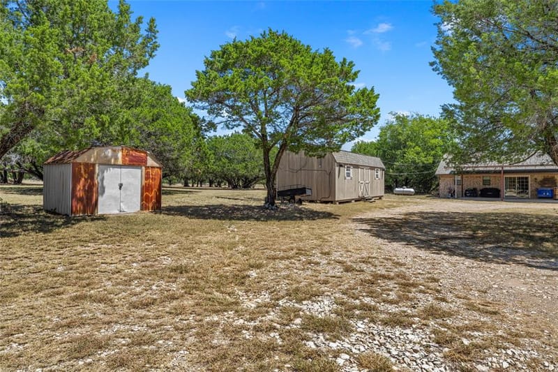 271 County Road 3580, China Spring TX 76633 - Photo 29