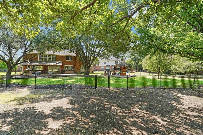 501 Palm Desert Drive, Garland TX 75044 - Photo 32