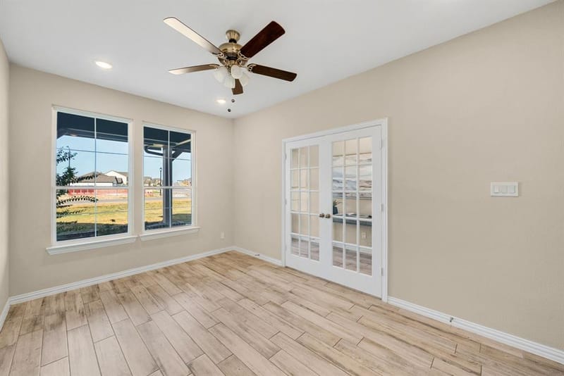 107 Red Cliff Court, Rhome TX 76078 - Photo 10