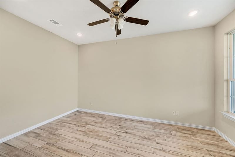 107 Red Cliff Court, Rhome TX 76078 - Photo 11