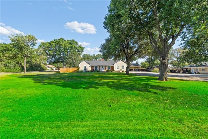 3201 W Park Row Boulevard, Corsicana TX 75110 - Photo 4
