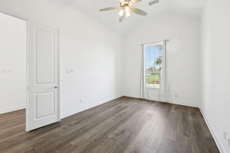 4101 Hawthorn Drive, Aubrey TX 76227 - Photo 14