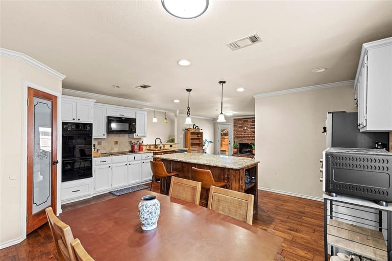 7732 Sagebrush Court N, North Richland Hills TX 76182 - Photo 15