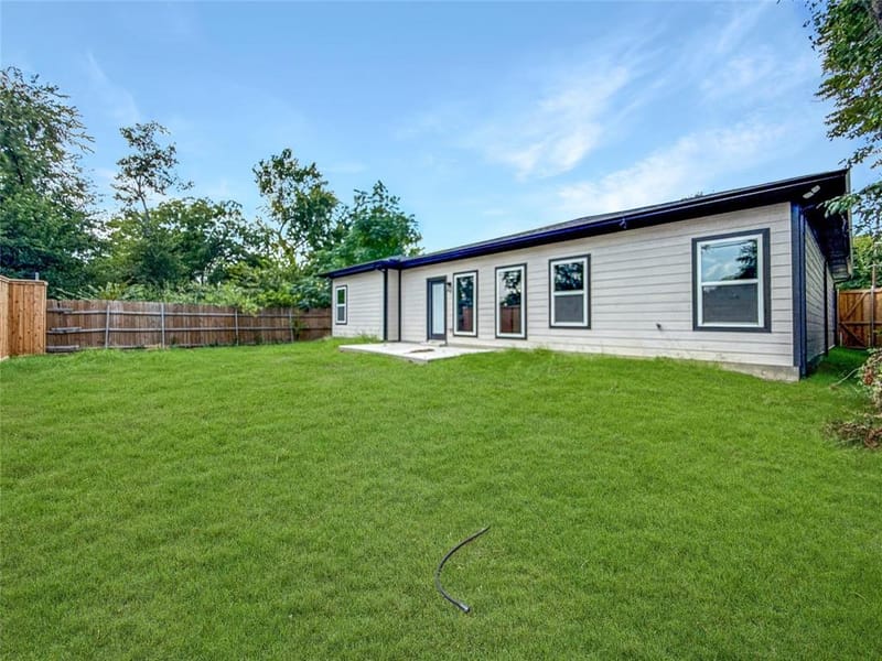 2130 Kathleen Avenue, Dallas TX 75216 - Photo 32