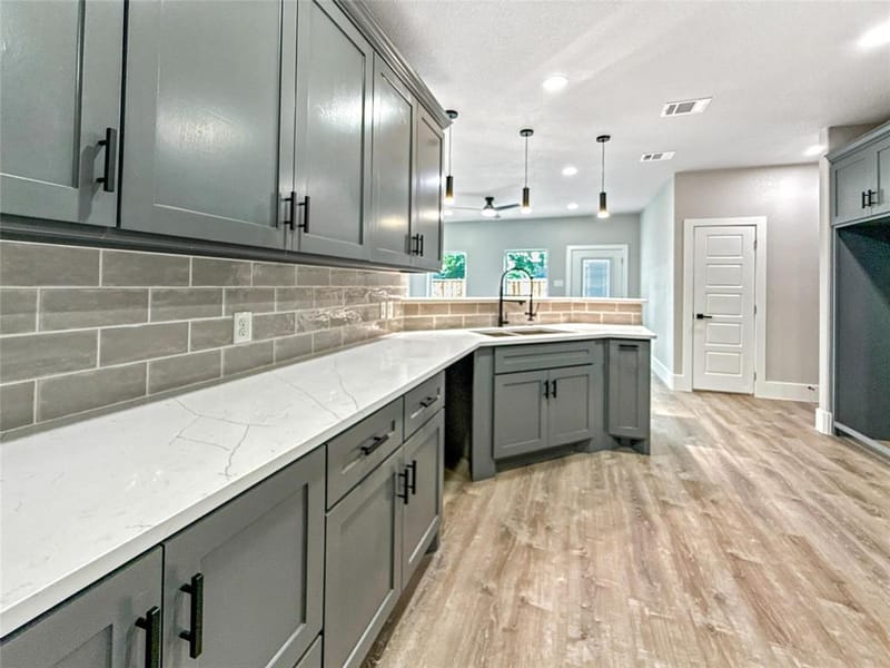 2130 Kathleen Avenue, Dallas TX 75216 - Photo 9