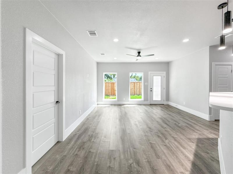 2130 Kathleen Avenue, Dallas TX 75216 - Photo 4