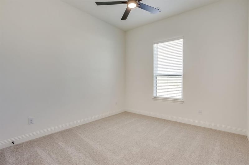 801 Zachary Michael Court, Springtown TX 76082 - Photo 22