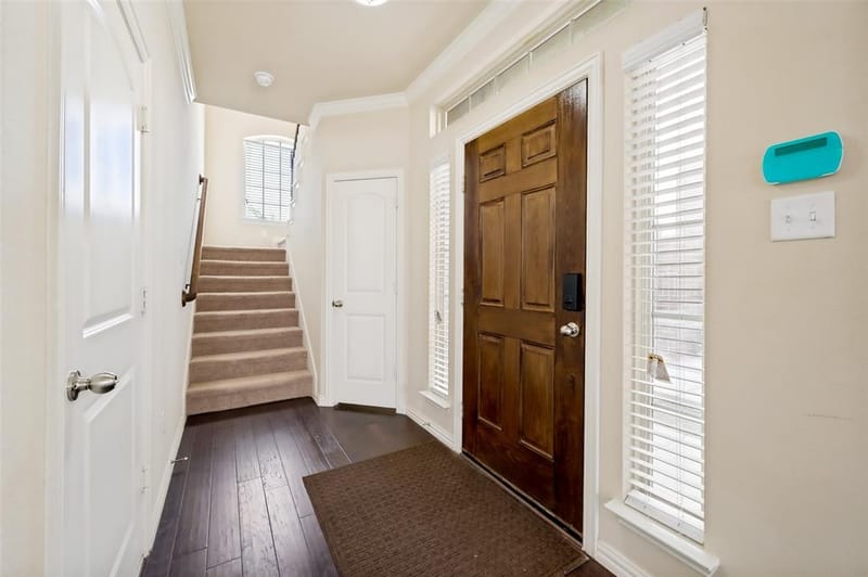 4423 Samarth Street, Irving TX 75061 - Photo 3