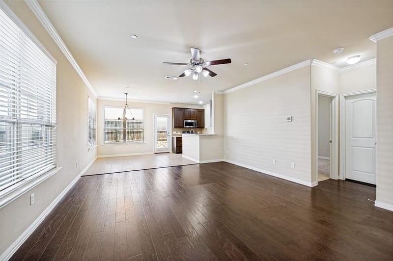 4423 Samarth Street, Irving TX 75061 - Photo 4