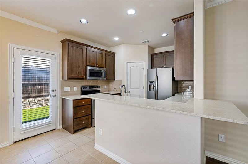 4423 Samarth Street, Irving TX 75061 - Photo 8