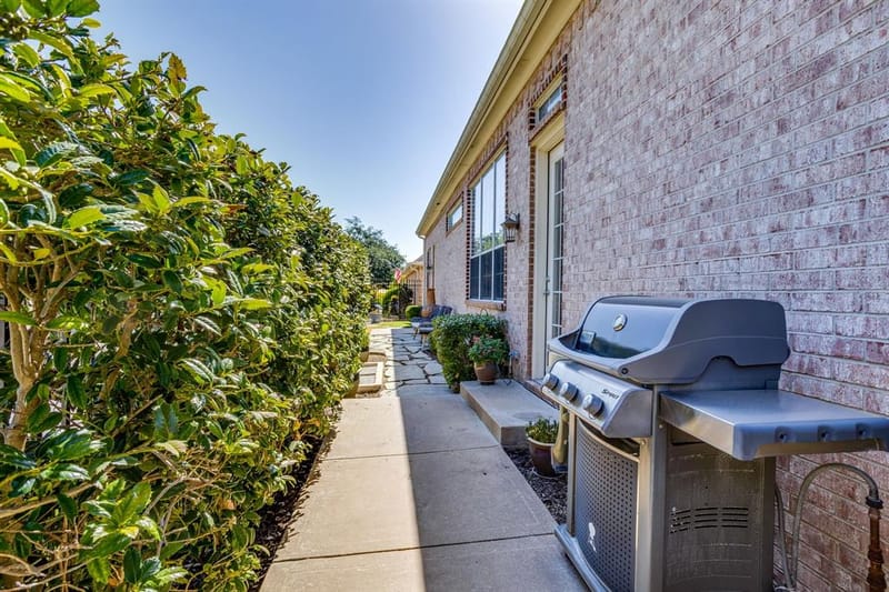 5065 Pershing Avenue, Fort Worth TX 76107 - Photo 39