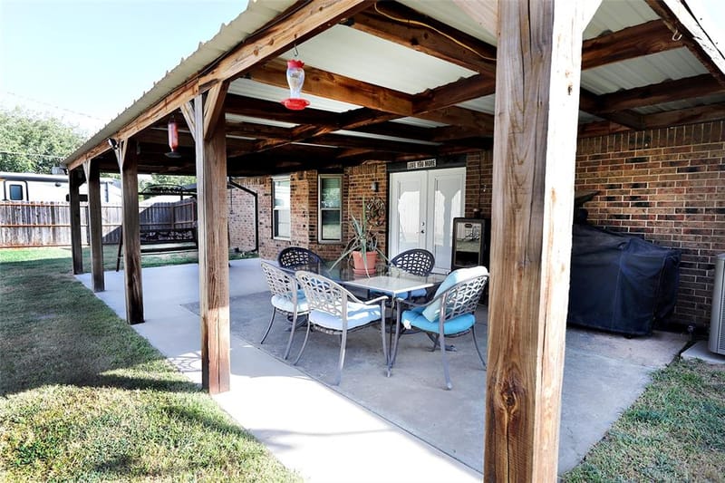 251 Alicia Street, Bowie TX 76230 - Photo 28