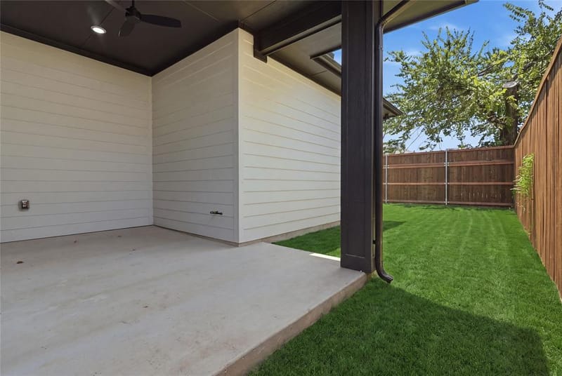1710 Toronto Street, Dallas TX 75212 - Photo 24